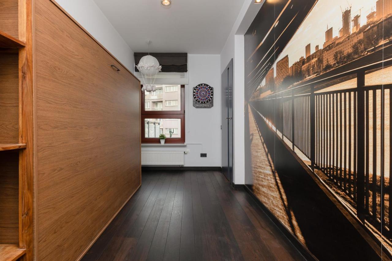 Warsaw Srodmiescie Riverside Three-Bedroom Apartment By Renters Exterior foto